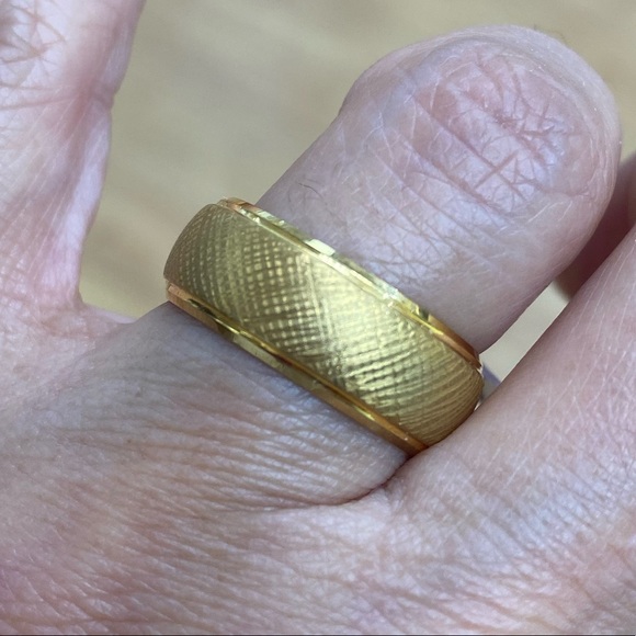 8mm Men Women Tungsten Ring Yellow Gold plated IP Florentine finish Domed - Picture 2 of 9